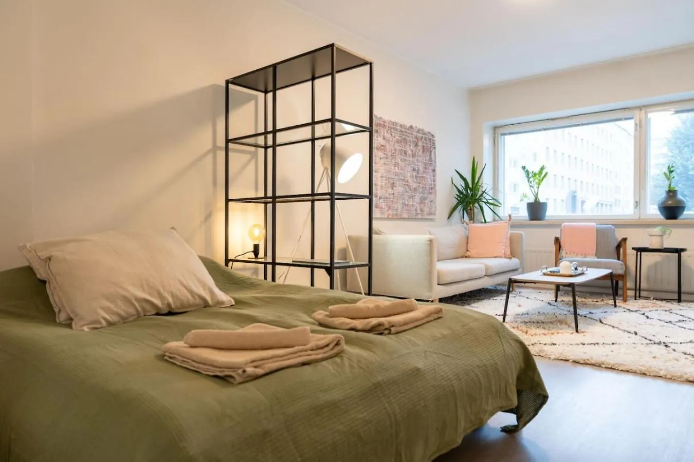 Bright, Lush And Comfortable Apartment In Kallio Helsinki 0*,