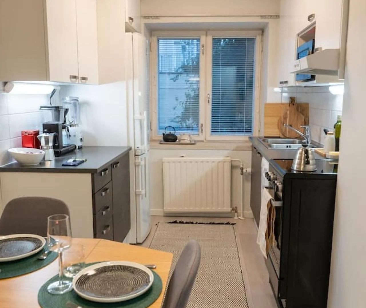 Bright, Lush And Comfortable Apartment In Kallio Helsinki 0*,